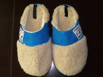 shu velveteen man slipper