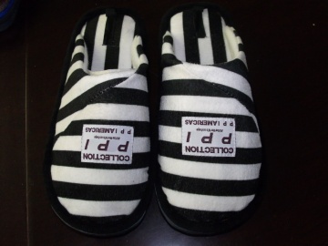 man short plush slipper